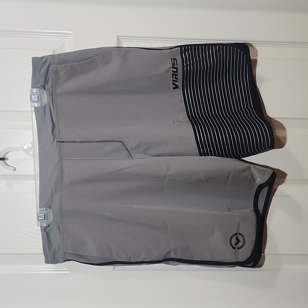 Men's XL Virus athletic shorts